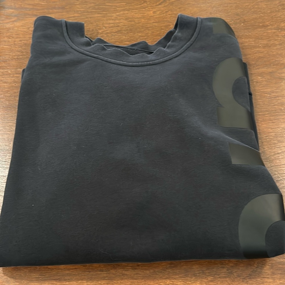 Wordmark lululemon crewneck sweatshirt…